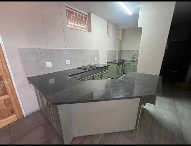 3 BEDROOM PROPERTY TO RENT IN DIE BULT